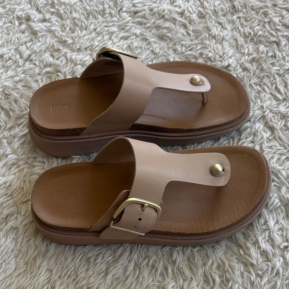 FitFlop GEN-FF Buckle Leather Toe-Post Sandals - Picture 1 of 7